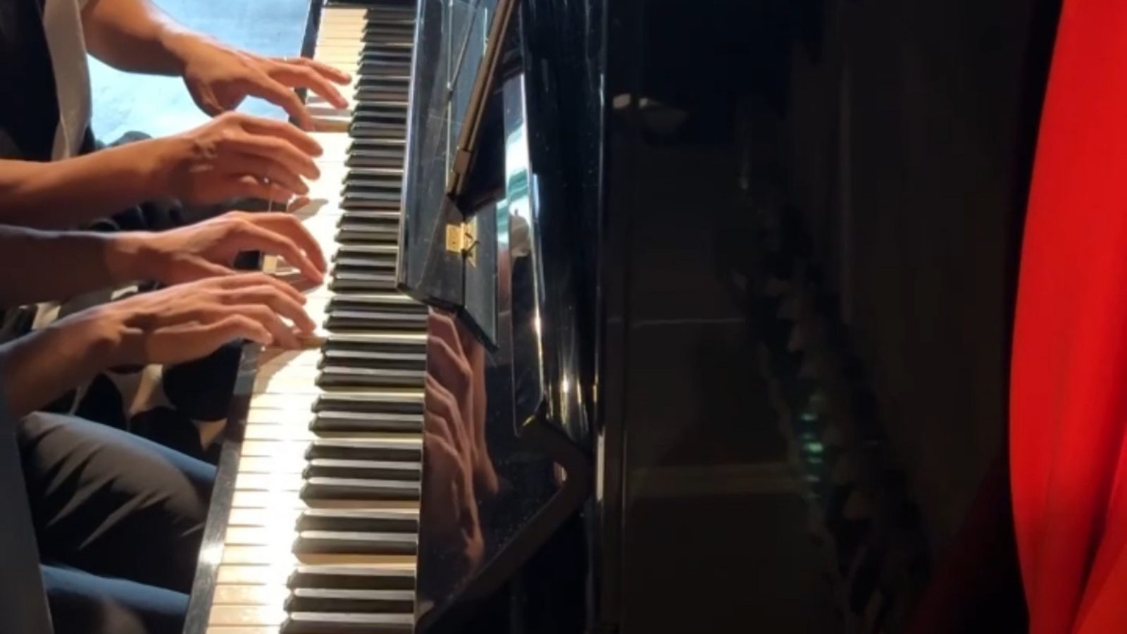京都市上京区・出町柳 musicand 大人のピアノ 連弾(piano pod)